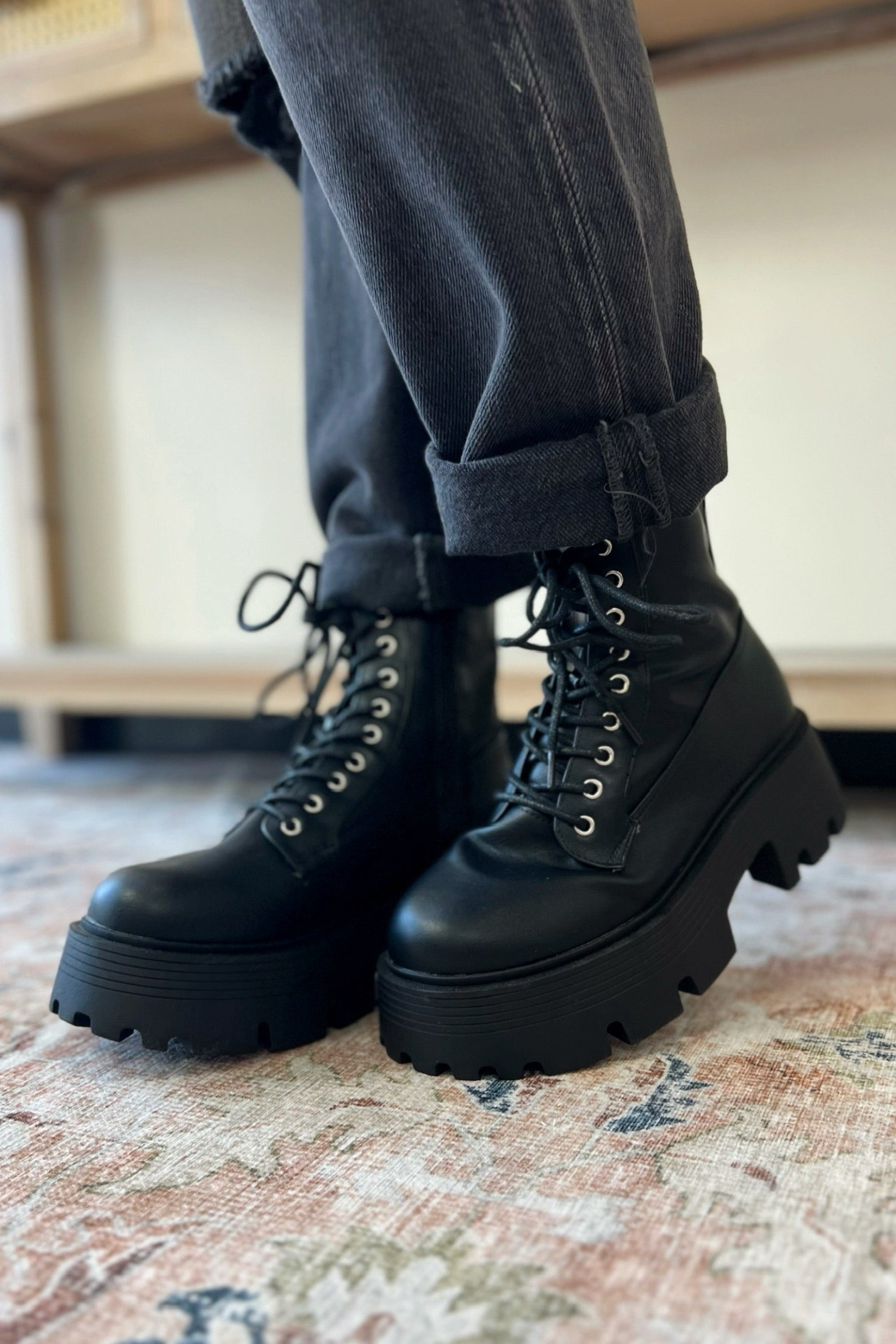 Blade Chunky Combat Boots 6.5 Black